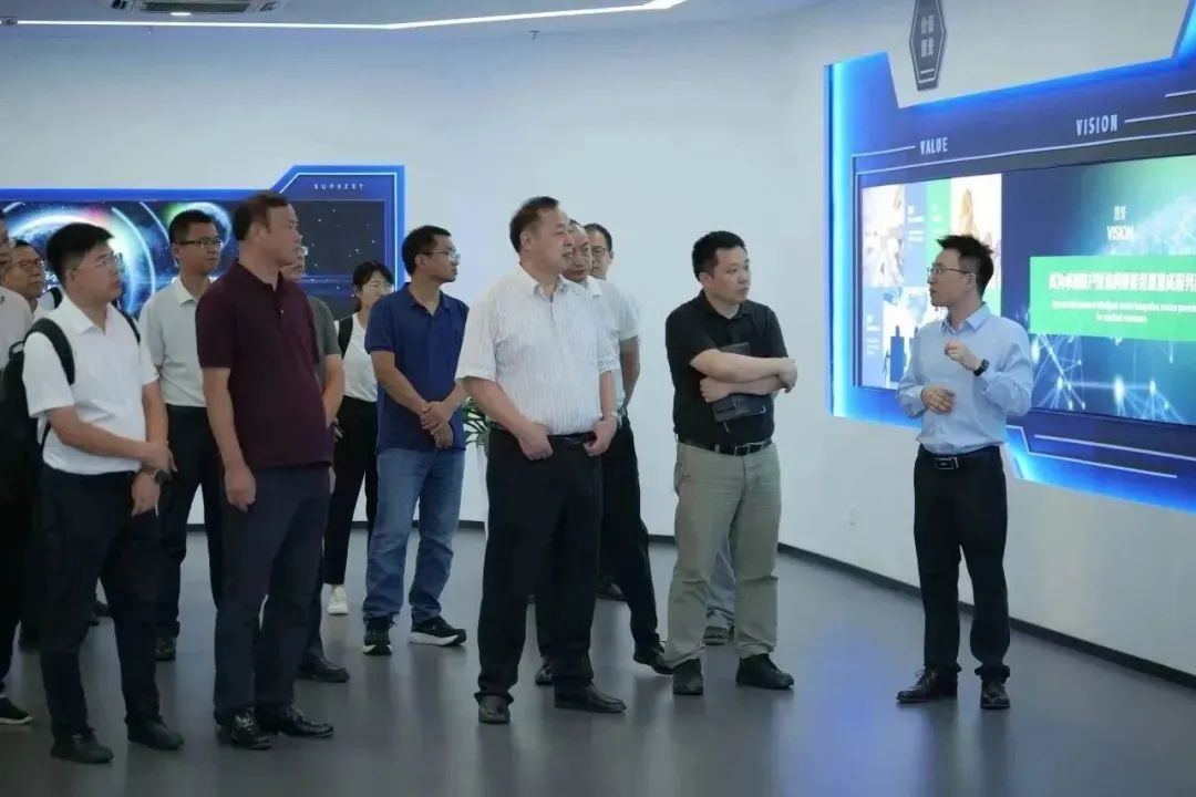 新能源 新动力 新未来|龙八国际股份“动力与能源产业集群”圆桌座谈会顺利召开